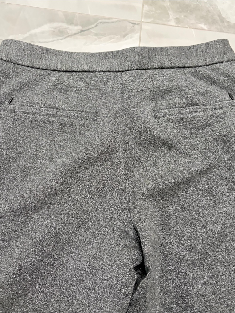 Lululemon Pants City Trek Trouser Size 8 Heathered Gray black Tapered like new - Picture 8 of 10